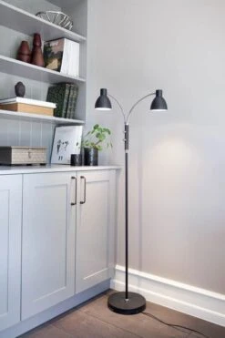 Hudson Gulvlampe -Køkkengrej Discountbutik 3990 207dcd87 a1b4 4e50 9e58 1ae53de668c5