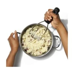 OXO Good Grips Kartoffelstamper -Køkkengrej Discountbutik 3990 24b5a59f 294d 4f59 990e b76c517337f3