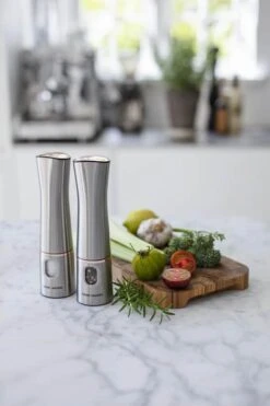 Kværnsæt - 2 Dele -Køkkengrej Discountbutik 3990 38cb2a40 fe38 4eb5 a90a 88f49ef67c66