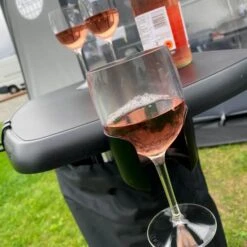 Kopholder + 2 Stk. Kroge -Køkkengrej Discountbutik 3990 423deb52 d09e 4f96 baf1 5e9159092d4f