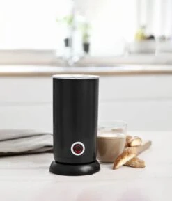 Mælkeskummer -Køkkengrej Discountbutik 3990 55324f51 26e3 4c02 aced af3ed8b70b99