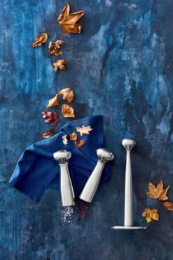 Georg Jensen Alfredo Køkkenrulleholder -Køkkengrej Discountbutik 3990 60576bfd 140a 4947 a623 000fab3a834d