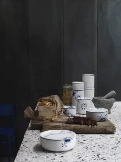 Royal Copenhagen Blå Mega Riflet Krukke -Køkkengrej Discountbutik 3990 633602a3 582a 4978 b4db e8b8d2559b4c