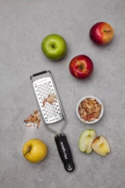 Microplane Gourmet Rivejern 9 Microplane Gourmet Rivejern -Køkkengrej Discountbutik 3990 6a7351c6 adc6 4a72 a119 075b5eb70a92