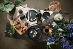 Aida RAW Serveringsbestik -Køkkengrej Discountbutik 3990 6f5bb08a f6f7 4bba bad8 f62eb76b2e90