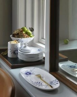 Royal Copenhagen Blå Mega Riflet Krukke M. Låg 9 Royal Copenhagen Blå Mega Riflet Krukke M. Låg -Køkkengrej Discountbutik 3990 76fe7e96 4027 443b 9530 aab684436a2b