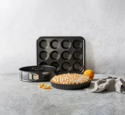Premium Tærteform M. Løs Bund 7 Premium Tærteform M. Løs Bund -Køkkengrej Discountbutik 3990 774bbd88 61b0 43d1 a19b becd039a3a1f