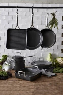 Le Creuset TNS Bradepande 7 Le Creuset TNS Bradepande -Køkkengrej Discountbutik 3990 8937ef5d 4aff 4500 9f97 a9df8221cb07