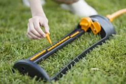 Fiskars Vandspare Sprinkler M. Metalfod -Køkkengrej Discountbutik 3990 a737f648 c73d 45af b612 45533413ae45