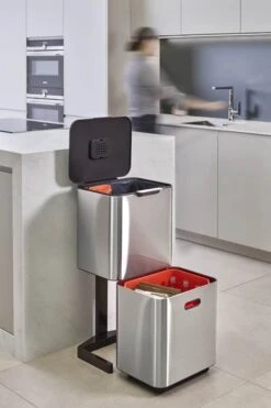 Joseph Joseph Totem Compact Skraldespand 8 Joseph Joseph Totem Compact Skraldespand -Køkkengrej Discountbutik 3990 b189b83b 879d 41c6 8175 25471554117a