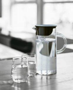 Stelton EM Juicekande M. Låg -Køkkengrej Discountbutik 3990 b7835582 36fa 4d09 a315 fb6ccfd05fb1