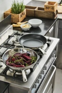 3-ply Wok 8 3-ply Wok -Køkkengrej Discountbutik 3990 cf2aabf0 237a 49c8 a13d b7e09a2172fc