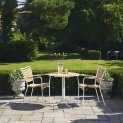 Marguerit Cafésæt - 1 Bord Og 2 Stole -Køkkengrej Discountbutik 3990 f33f8d5f 6681 453f 92e3 21dc31b525c5